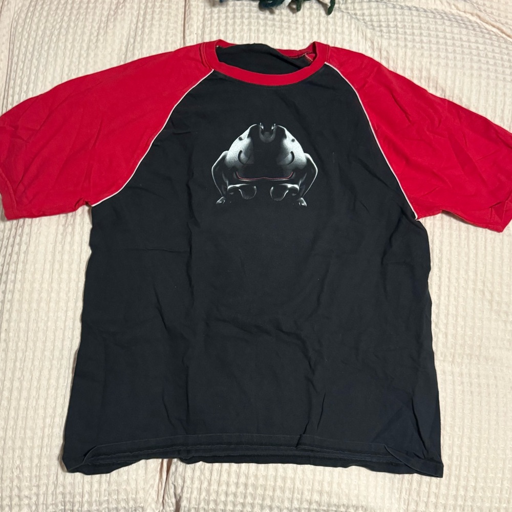 Men’s medium VW “Fast” tee shirt. Fits like a small
